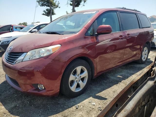 2014 Toyota Sienna LE