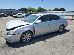 Carros salvage sin ofertas aún a la venta en subasta: 2005 Toyota Avalon XL