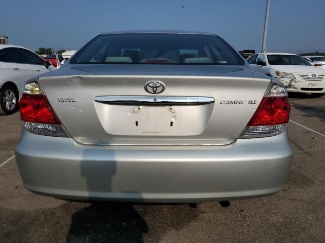 2005 Toyota Camry LE