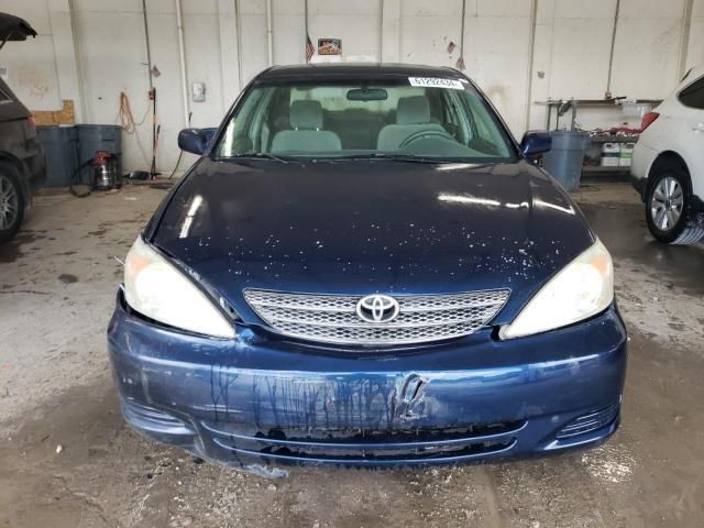 2004 Toyota Camry LE