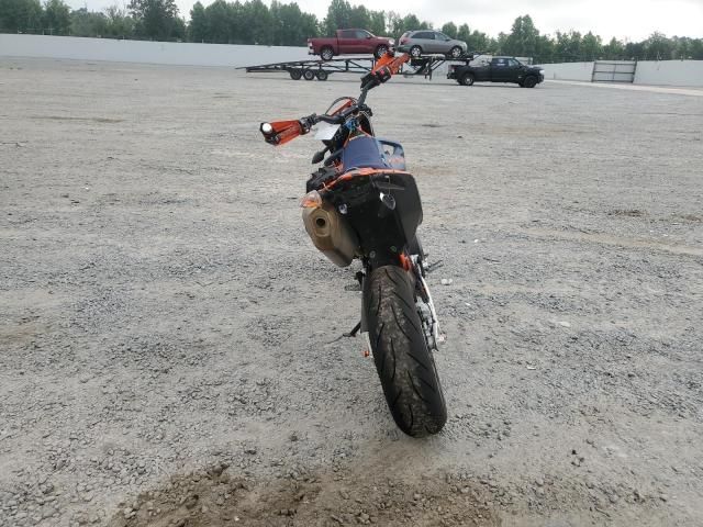 2023 KTM 690 SMC R