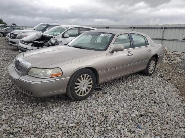 2003 Lincoln Town Car Executive