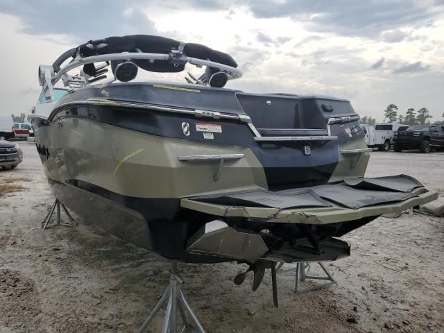 2017 Mastercraft Craft X 35