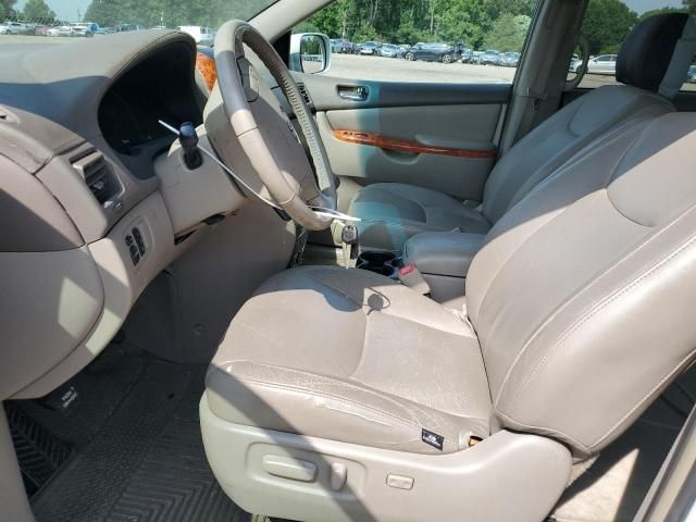 2006 Toyota Sienna XLE