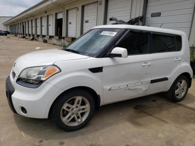 2011 KIA Soul +