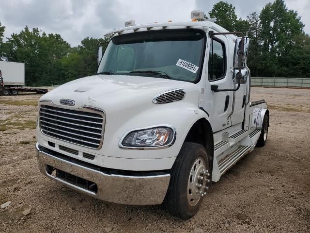 2009 Freightliner Sport Chassis 106