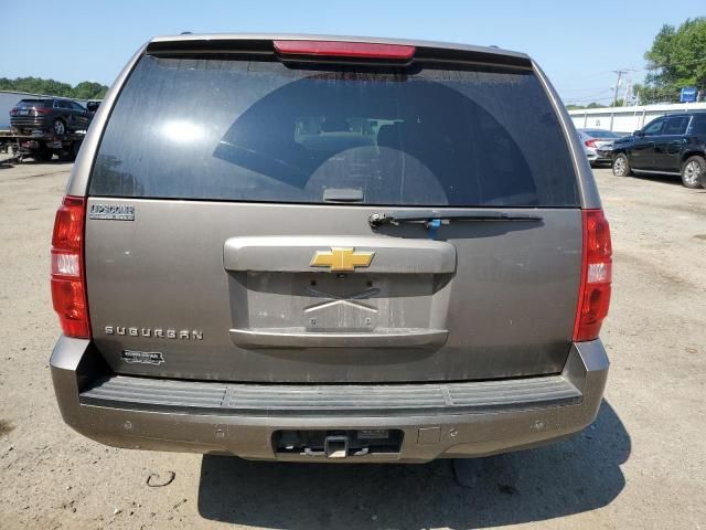 2013 Chevrolet Suburban C1500 LT