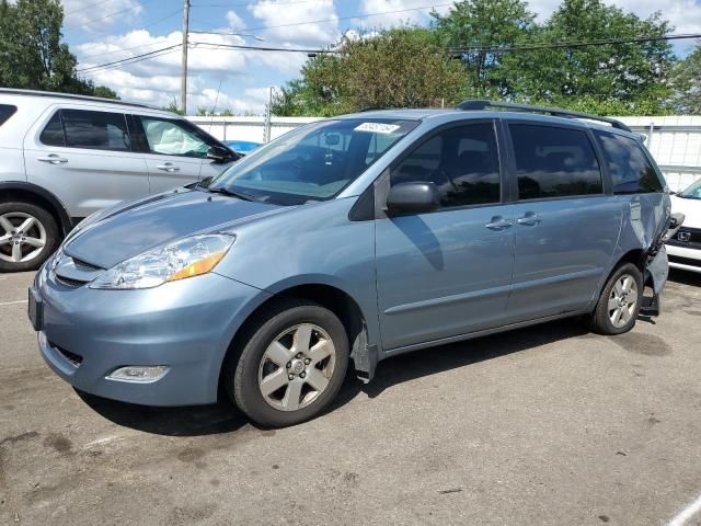 2008 Toyota Sienna CE