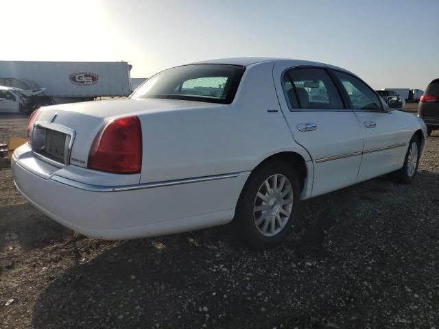 2007 Lincoln Town Car Signature