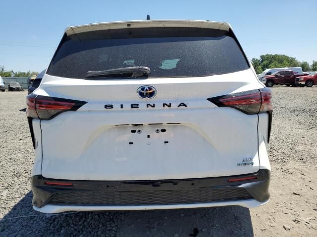 2021 Toyota Sienna XSE