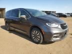 2022 Chrysler Pacifica Hybrid Limited