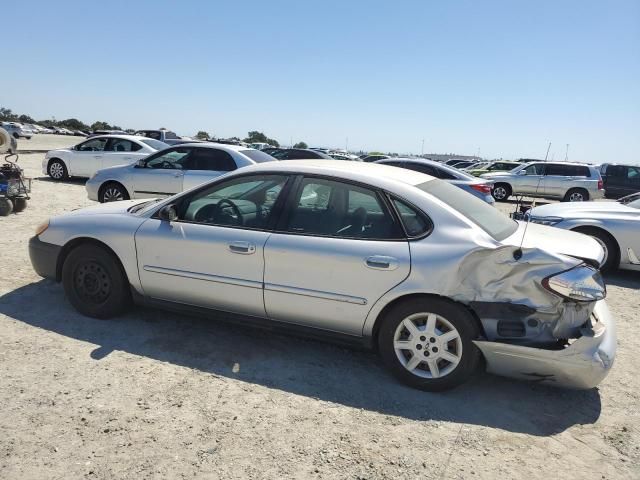 2005 Ford Taurus SE