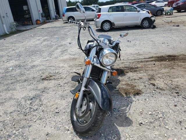 2005 Suzuki C90