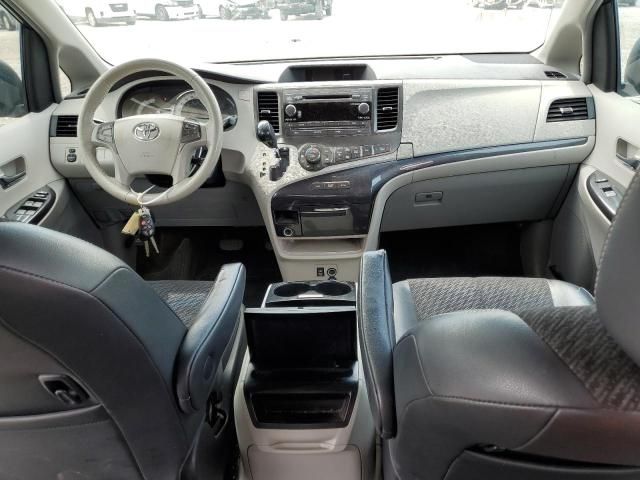 2012 Toyota Sienna Sport