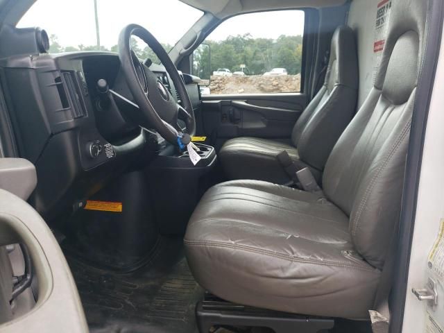 2008 GMC Savana Cutaway G3500