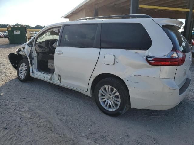 2015 Toyota Sienna XLE