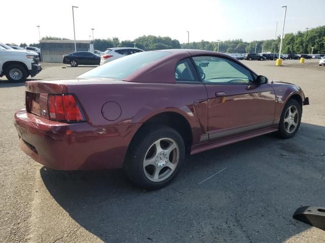 2004 Ford Mustang