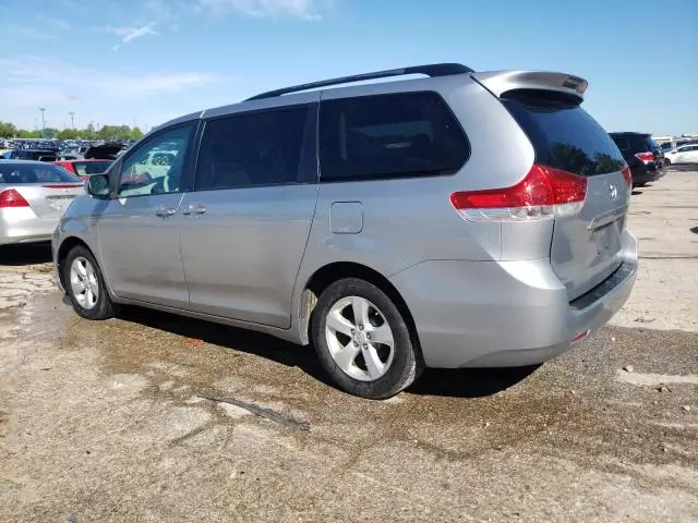 2013 Toyota Sienna LE