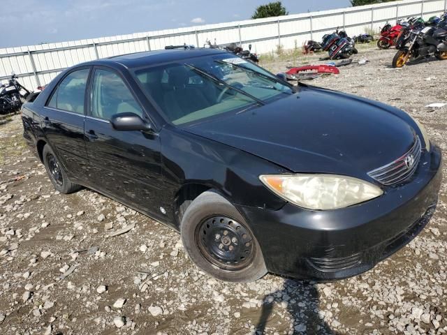 2005 Toyota Camry LE