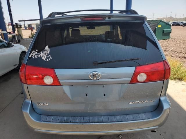 2006 Toyota Sienna XLE