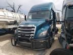 2020 Freightliner Cascadia 126