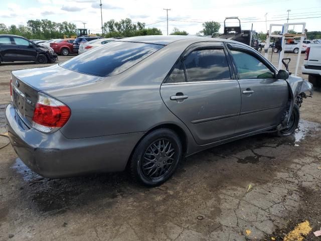 2005 Toyota Camry LE