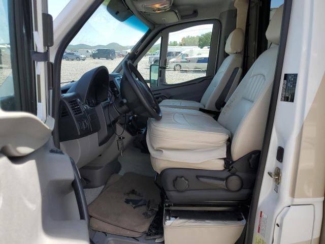 2015 Winnebago 2015 MERCEDES-BENZ Sprinter 3500