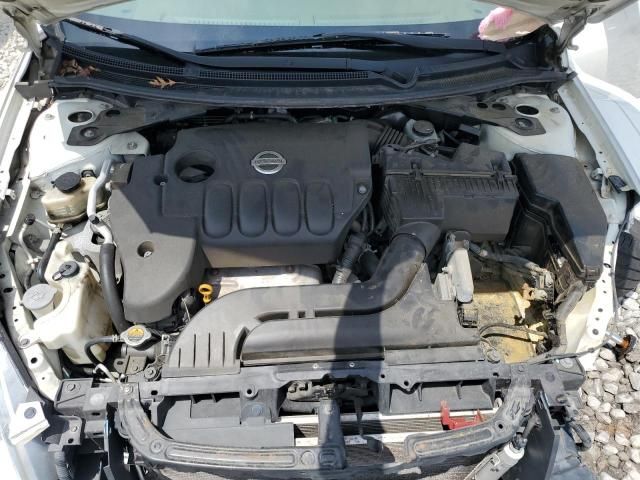 2010 Nissan Altima Base