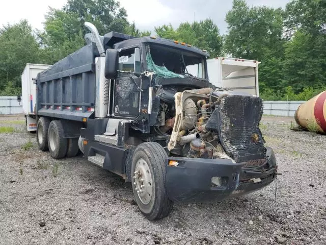 1993 Kenworth Construction T600