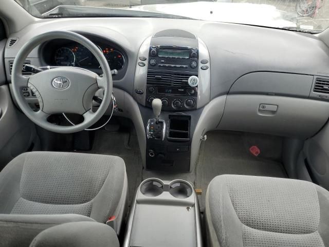 2006 Toyota Sienna CE