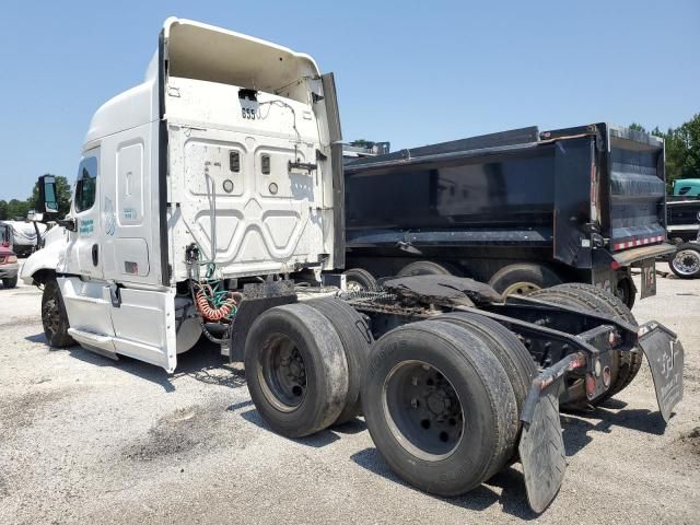 2014 Freightliner Cascadia 125