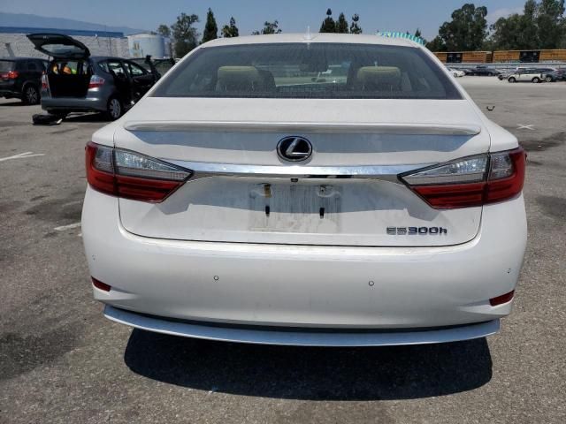 2018 Lexus ES 300H