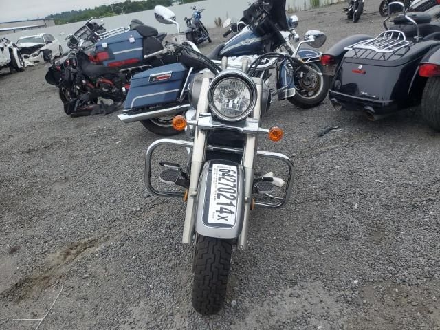 2005 Suzuki C50