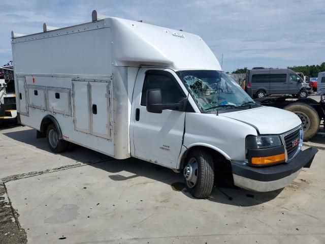 2023 GMC Savana Cutaway G4500