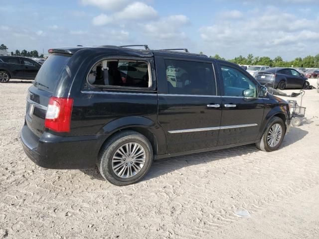 2016 Chrysler Town & Country Touring L