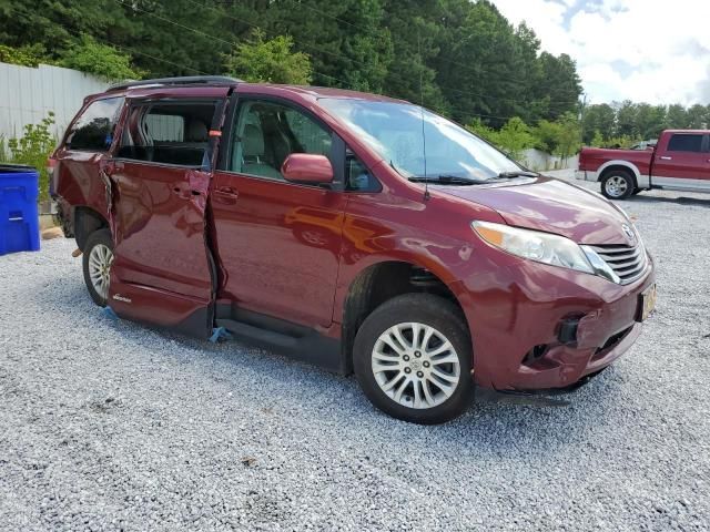 2014 Toyota Sienna XLE