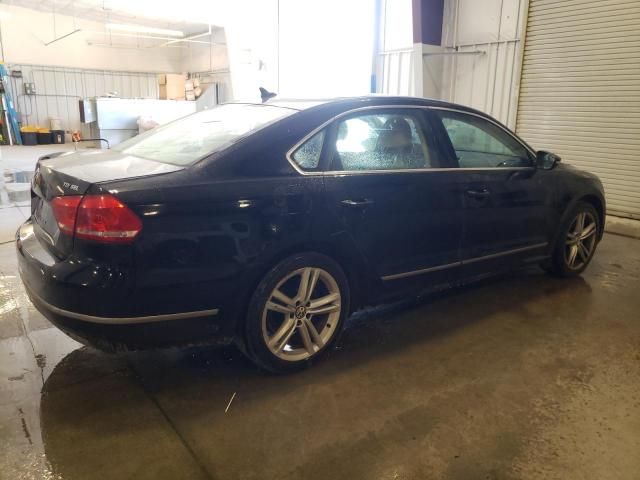 2012 Volkswagen Passat SEL