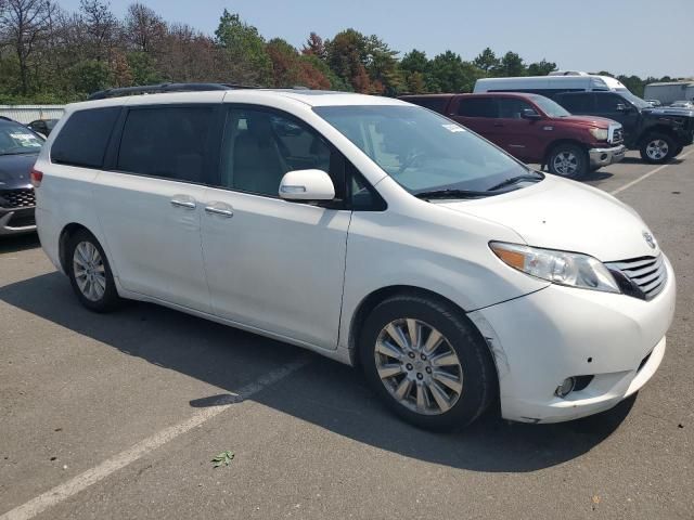 2013 Toyota Sienna XLE