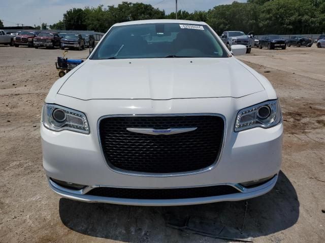 2019 Chrysler 300 Touring