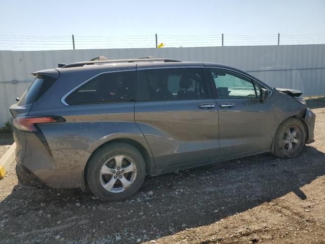 2021 Toyota Sienna LE