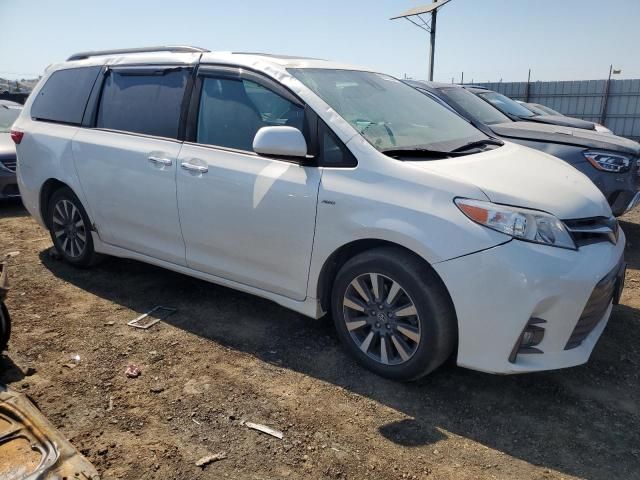 2019 Toyota Sienna XLE