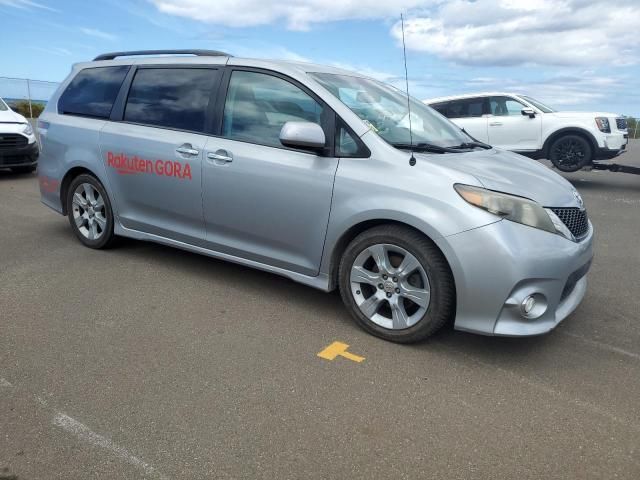 2013 Toyota Sienna Sport