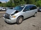 2005 Chrysler Town & Country LX