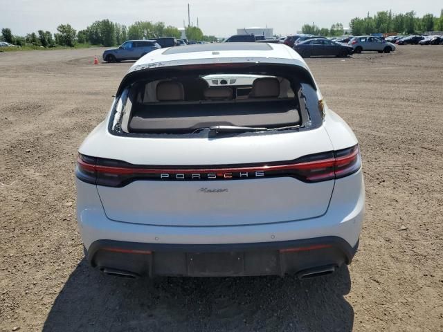 2023 Porsche Macan Base