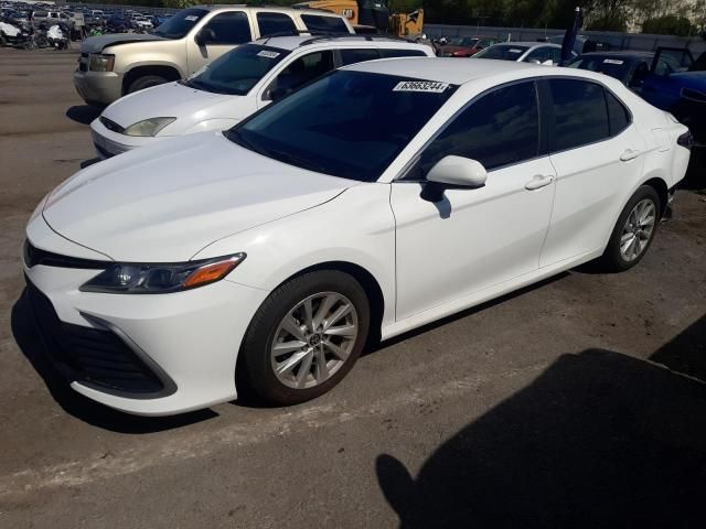 2022 Toyota Camry LE