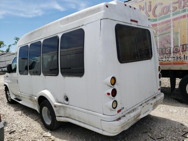 2006 Ford Econoline E350 Super Duty Cutaway Van