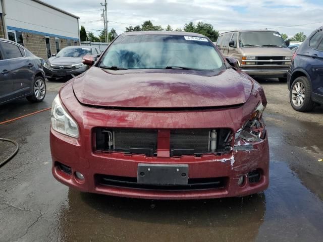 2010 Nissan Maxima S