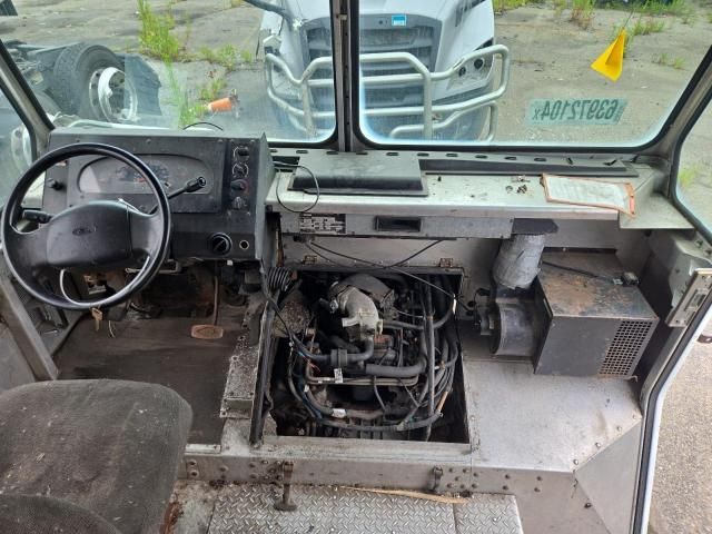 2000 Ford Econoline E350 Super Duty Stripped Chassis