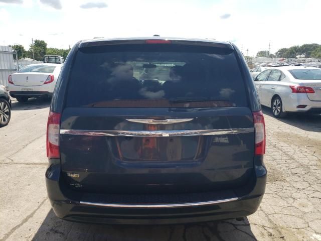 2012 Chrysler Town & Country Touring