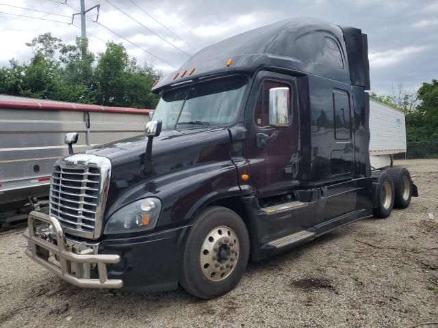 2015 Freightliner Cascadia 125